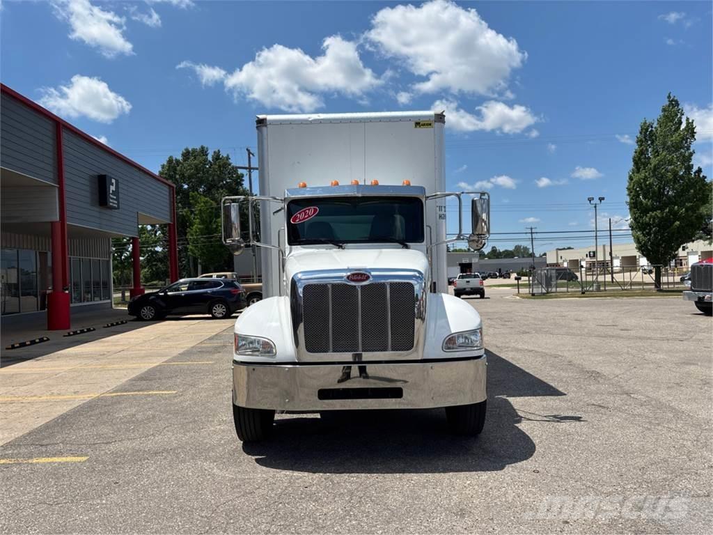 Peterbilt 337 Kastenaufbau