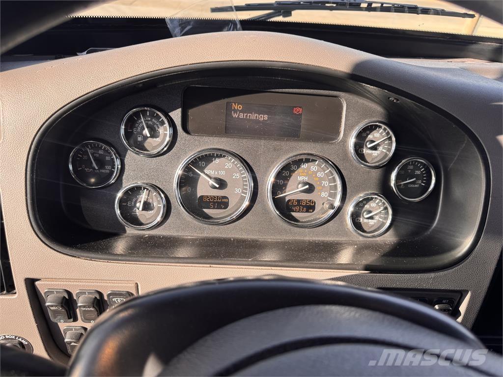 Peterbilt 337 Kastenaufbau