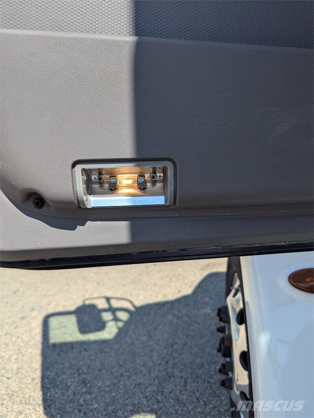 Peterbilt 337 Andere Fahrzeuge
