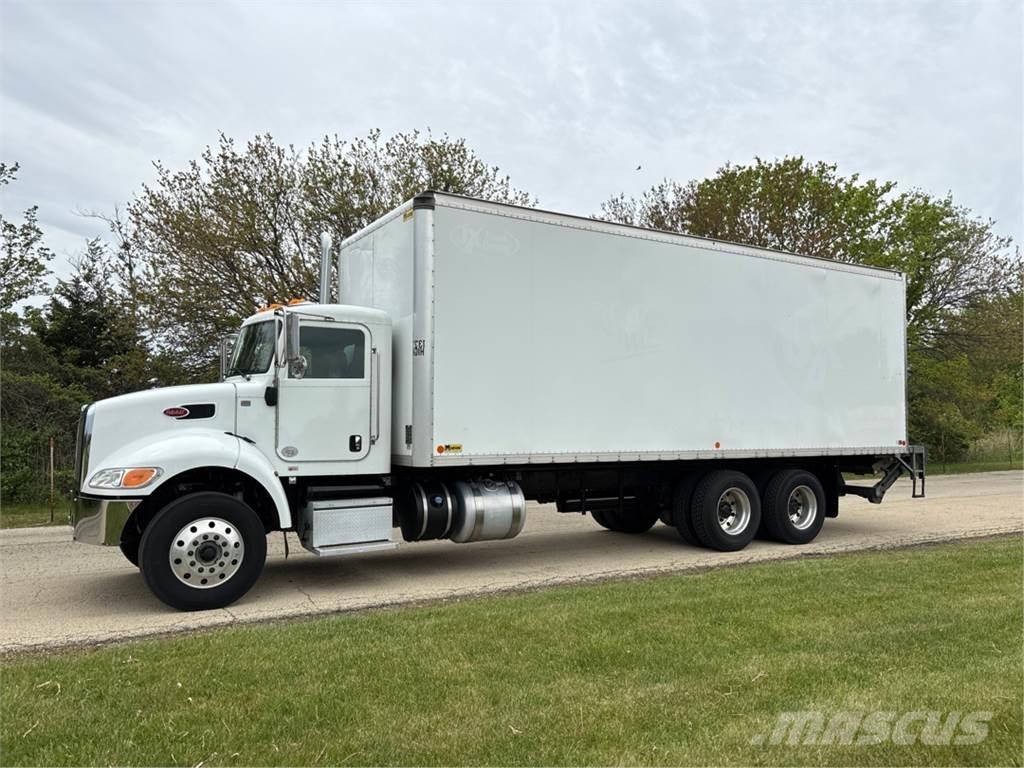 Peterbilt 348 Kastenaufbau