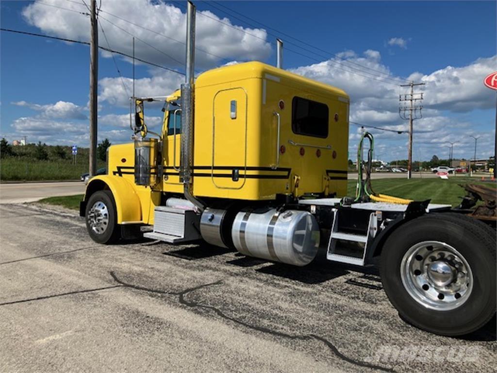 Peterbilt 389 Andere Fahrzeuge