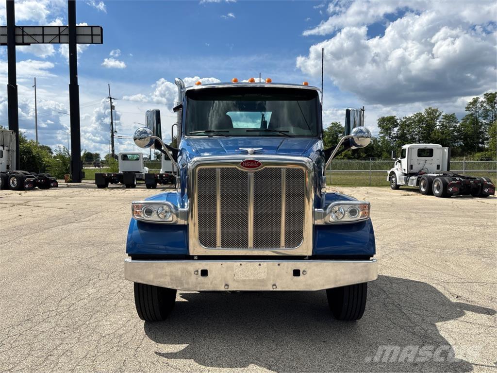 Peterbilt 567 Andere Fahrzeuge
