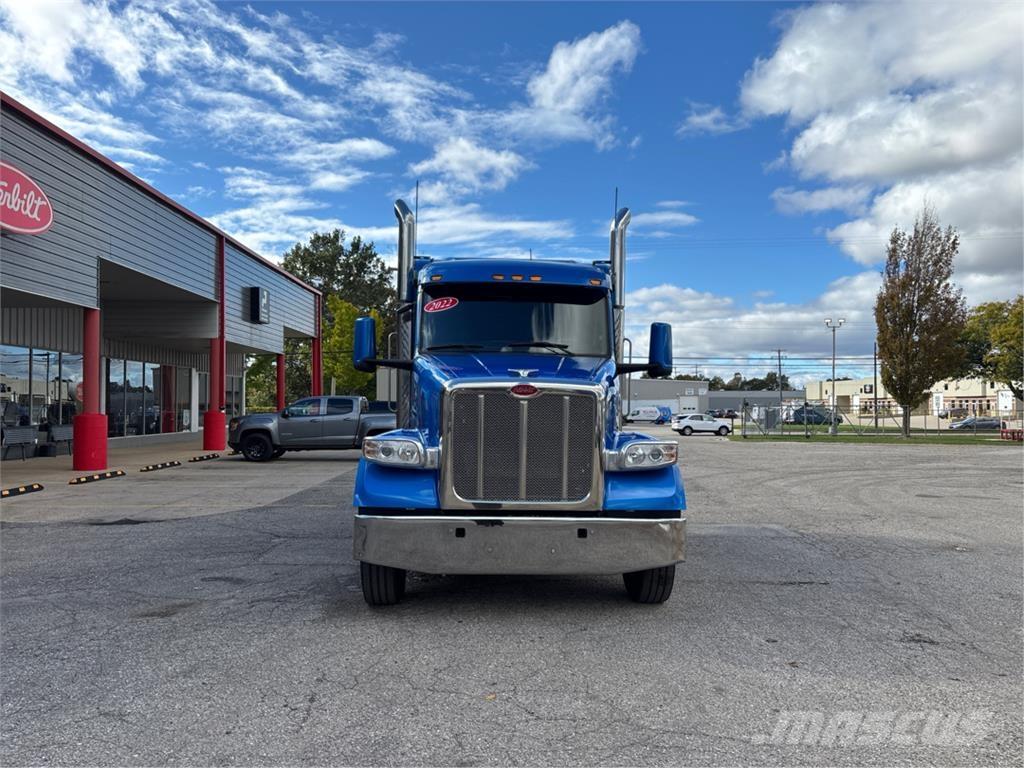 Peterbilt 567 Andere Fahrzeuge