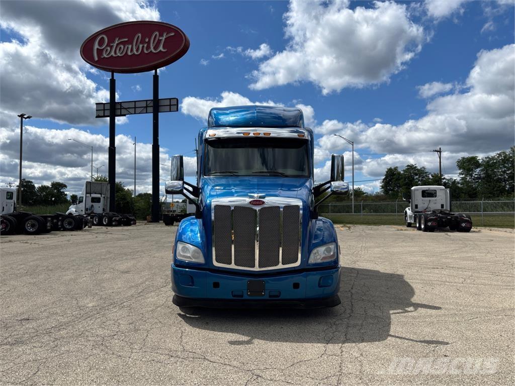 Peterbilt 579 Andere Fahrzeuge