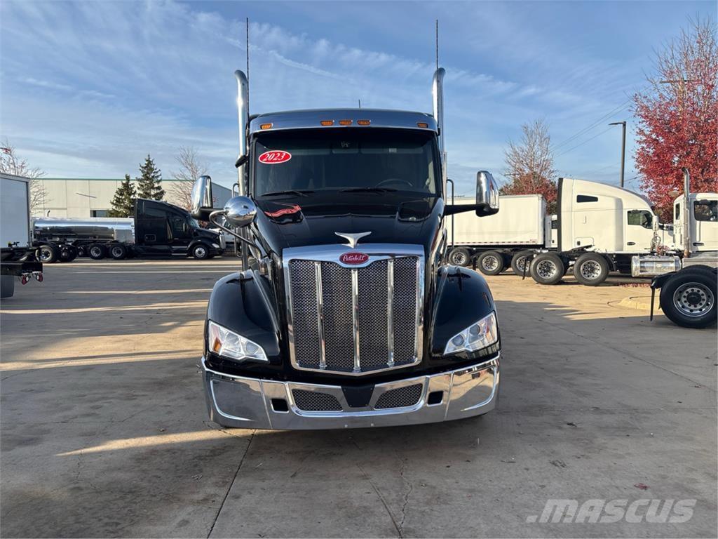 Peterbilt 579 Andere Fahrzeuge