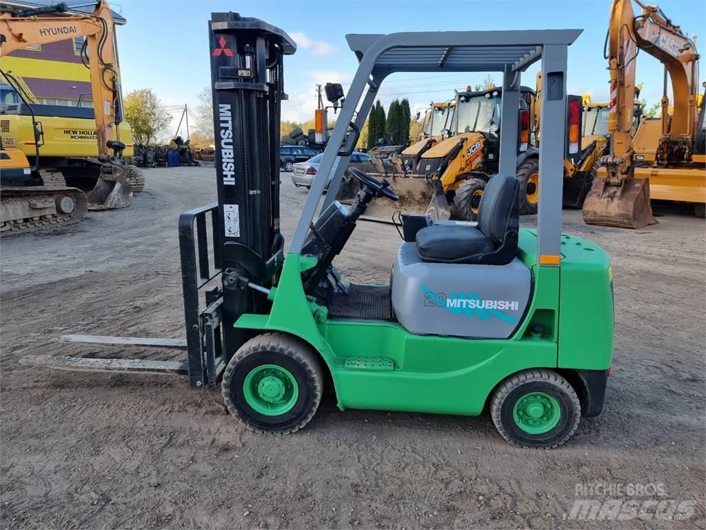 Mitsubishi FG18CAP Diesel Stapler