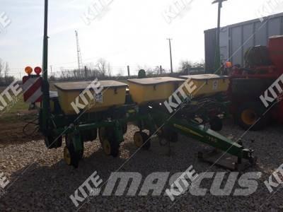John Deere 1755 Drillmaschinenkombination