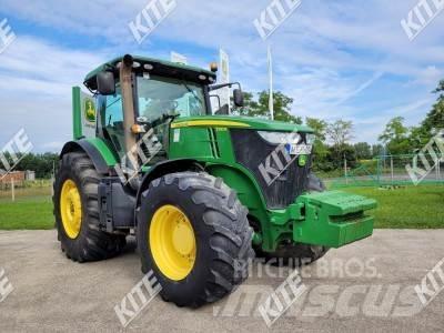 John Deere 7230R Traktoren