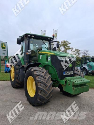 John Deere 7230R Traktoren