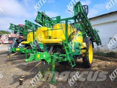 John Deere 732I/27M Anhängespritzen