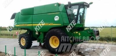 John Deere 9880i STS Mähdrescher