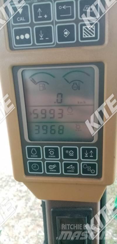 John Deere 9880i STS Mähdrescher