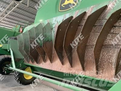 John Deere W650 Mähdrescher