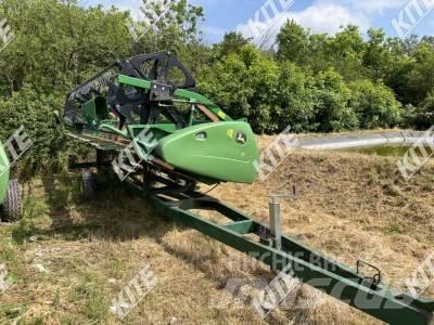 John Deere W650 Mähdrescher