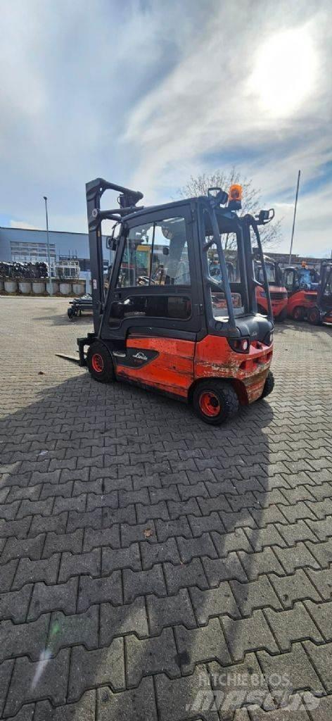 Linde E 25 L-01 Elektro Stapler