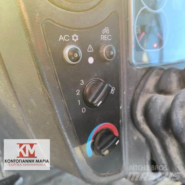 CLAAS AXOS 340 Traktoren
