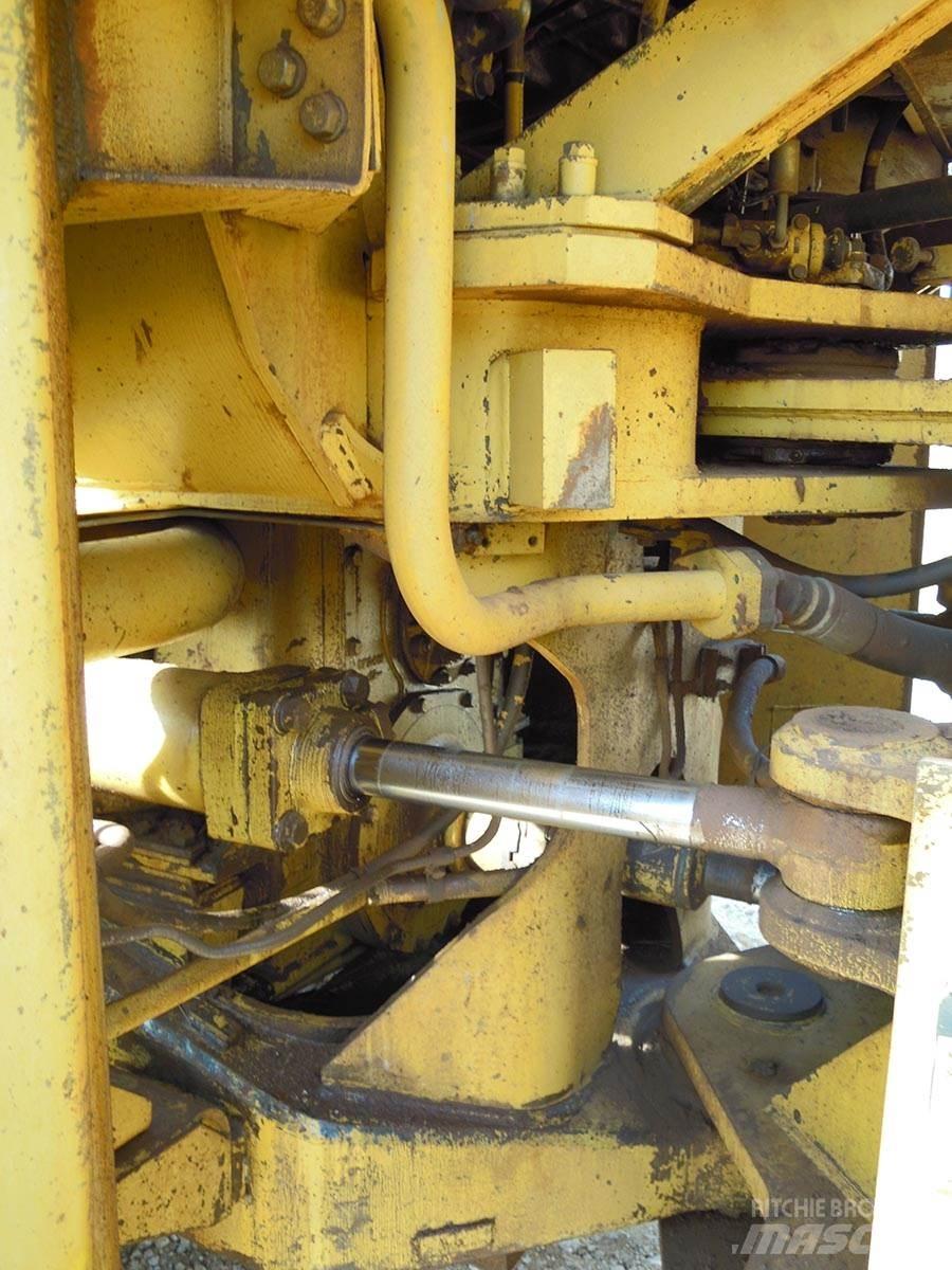 CAT 988B Radlader