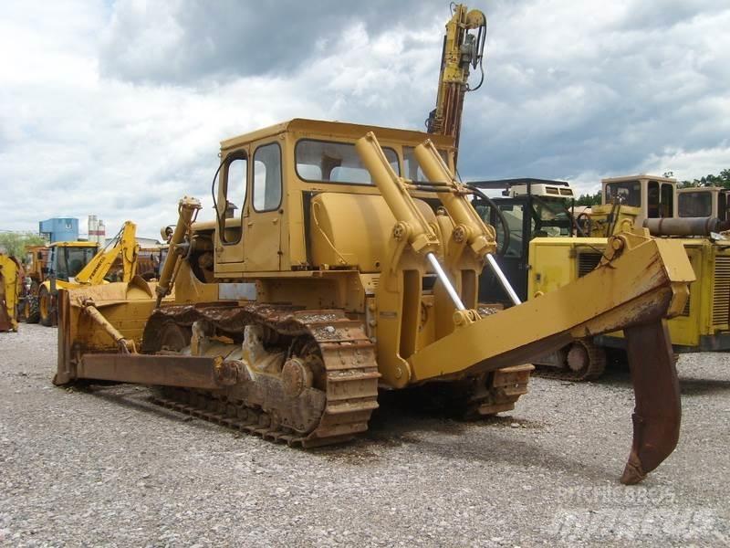 CAT D8H Bulldozer
