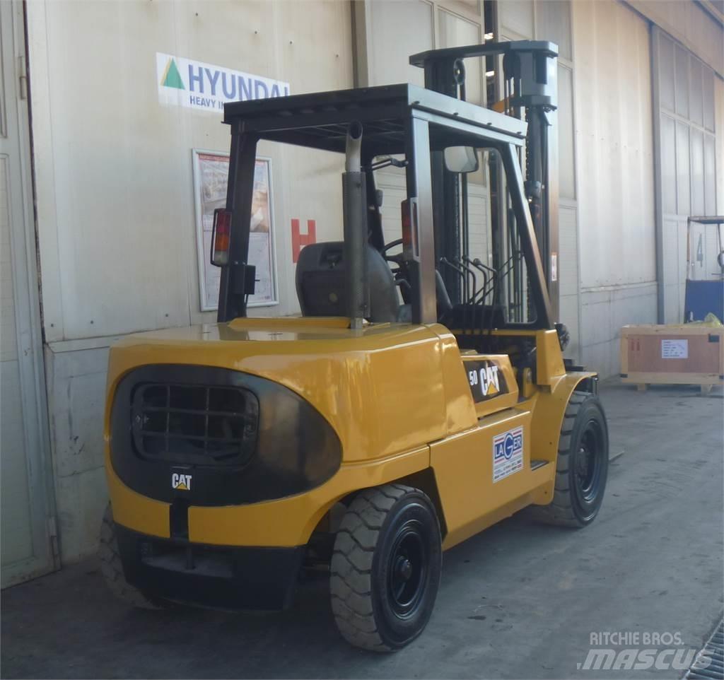 CAT DP50K Diesel Stapler