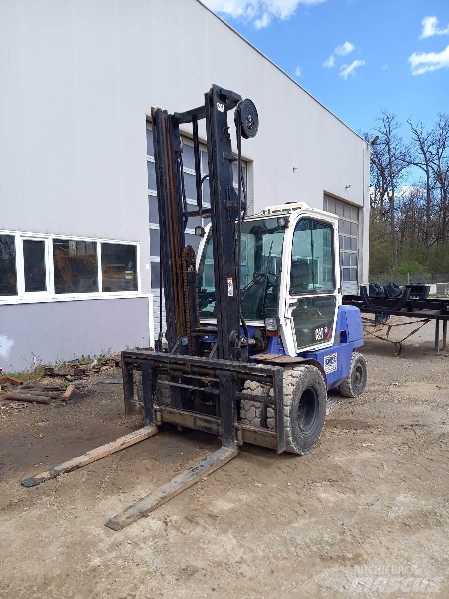 CAT DP50K 2 Diesel Stapler