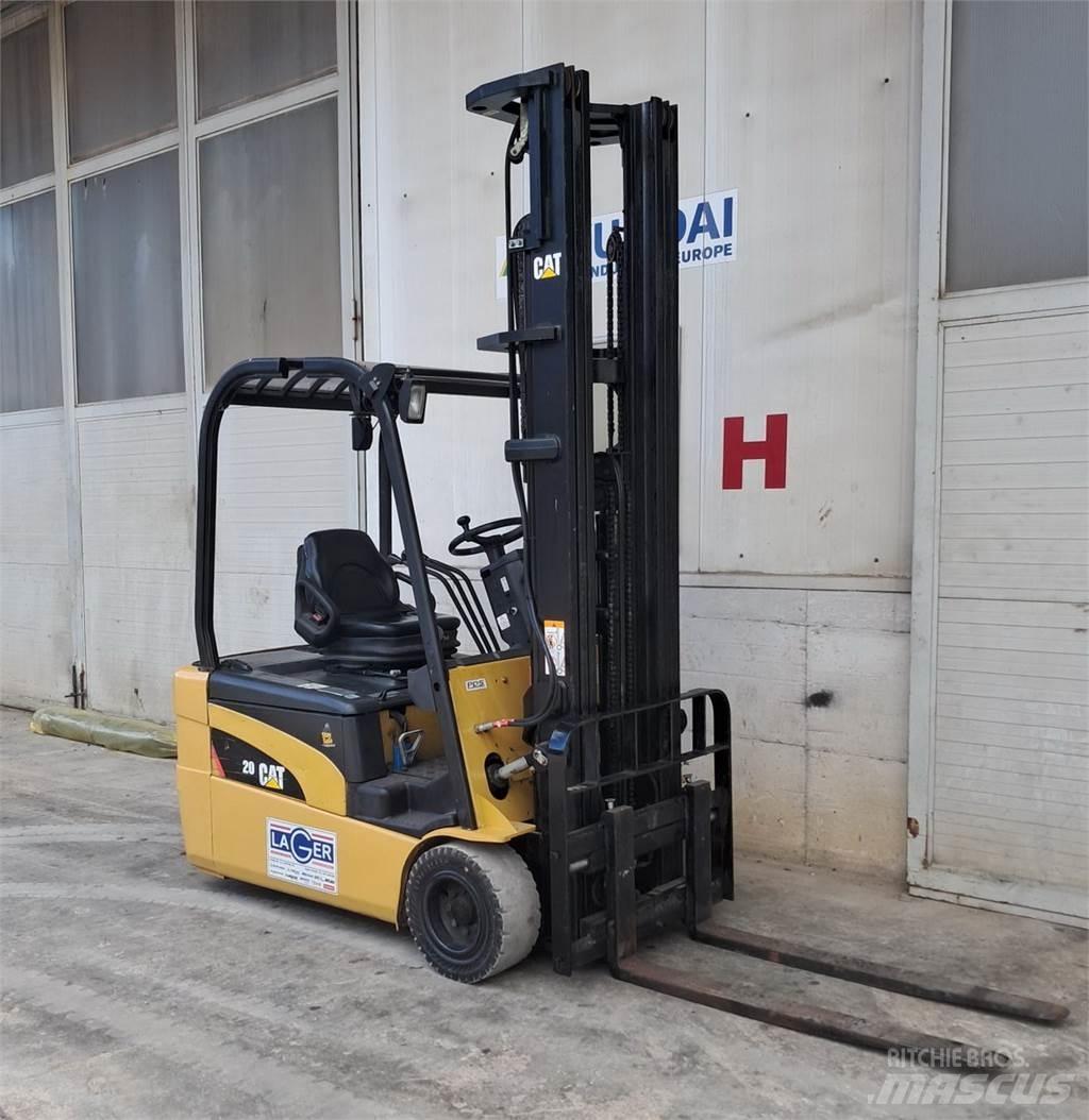 CAT EP20NT Niedergabelstapler