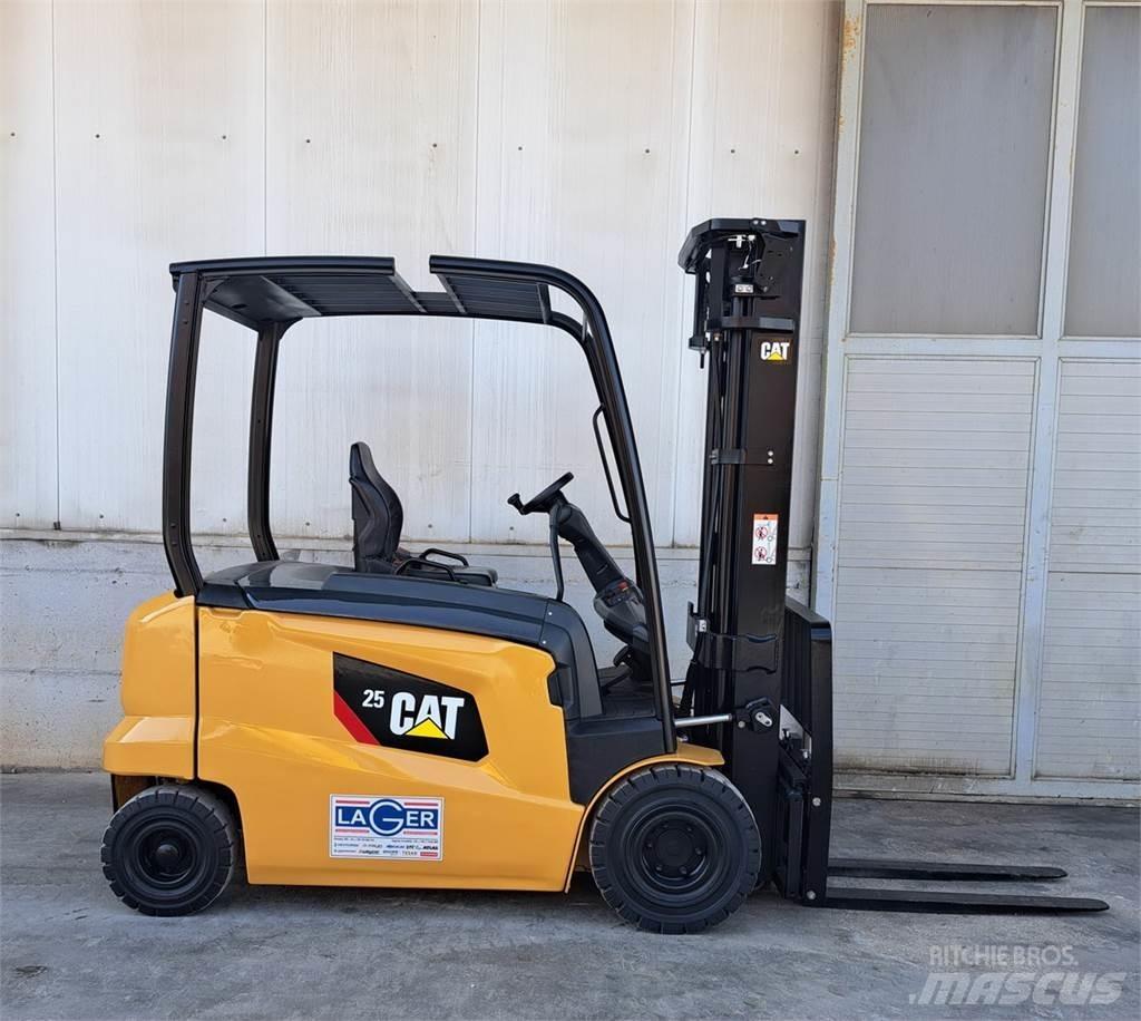 CAT EP25N Elektro Stapler