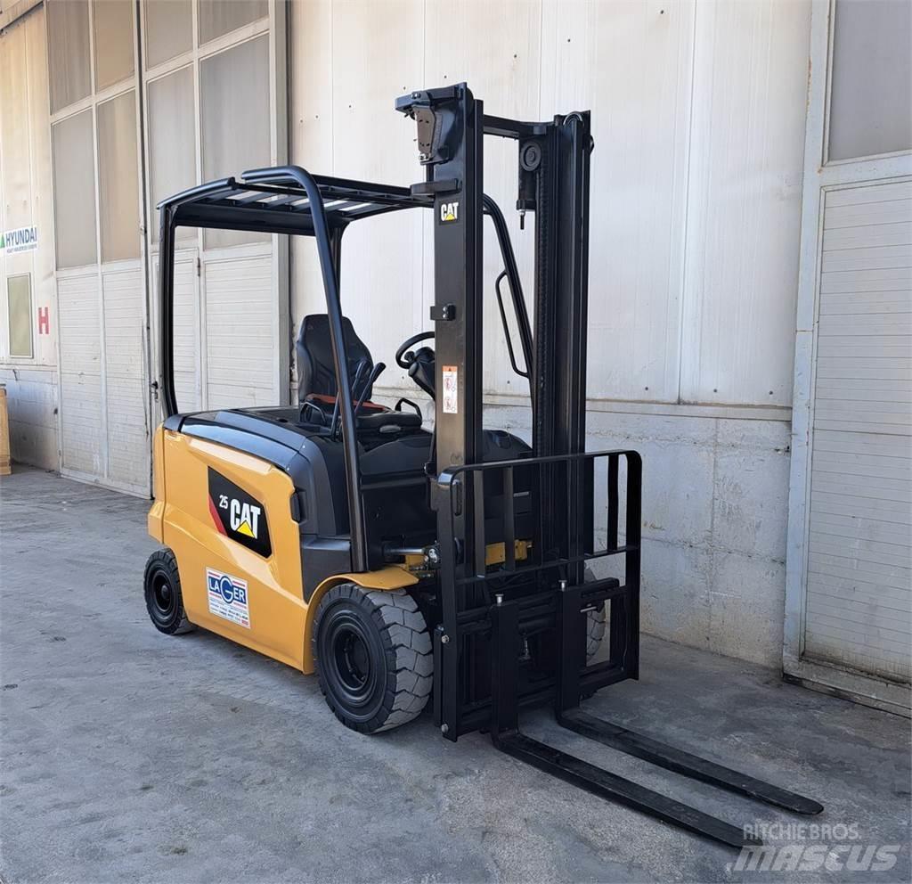 CAT EP25N Elektro Stapler