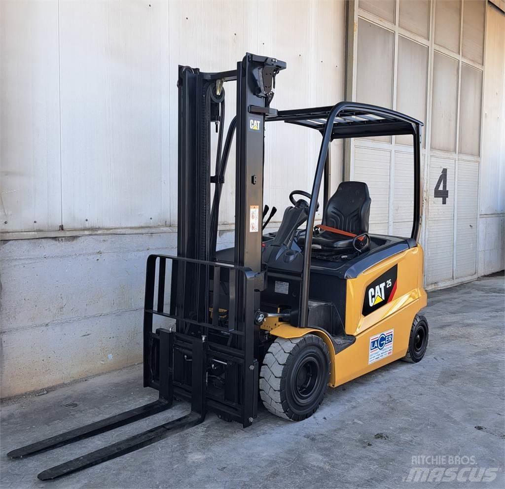 CAT EP25N Elektro Stapler