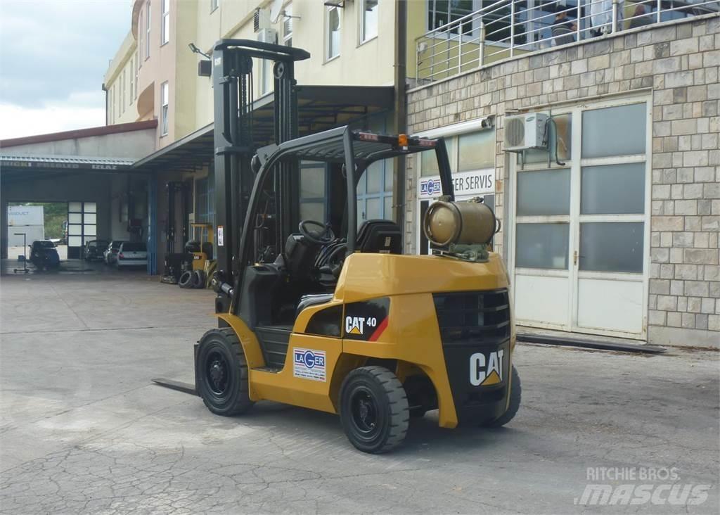 CAT GP40N Gas Stapler