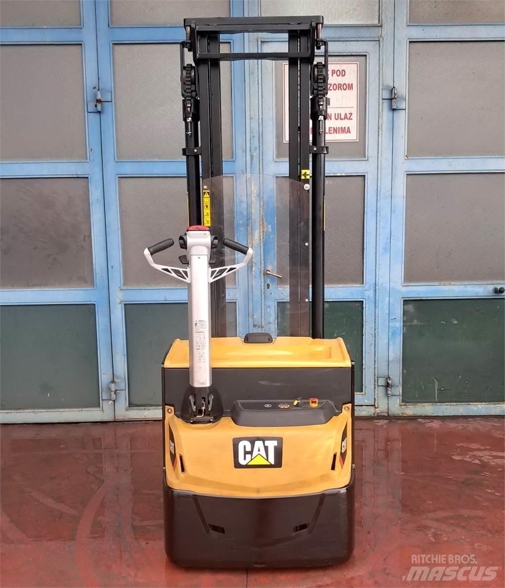 CAT NSP12N2 Niedergabelstapler
