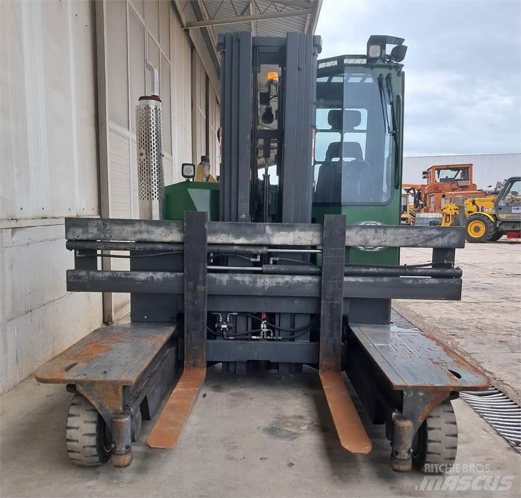Combilift C3000 Gas Stapler