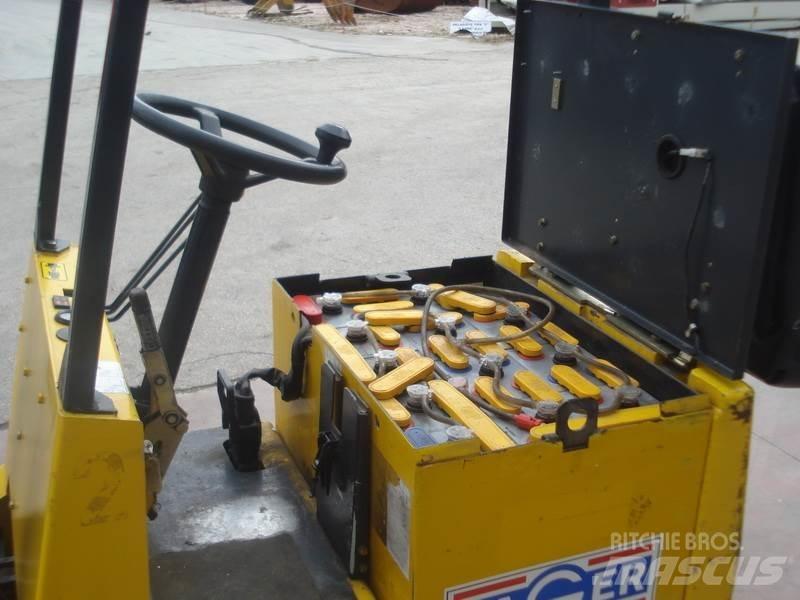 Fiat OM E10N Elektro Stapler