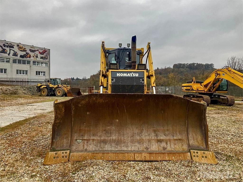 Komatsu D65EX Bulldozer
