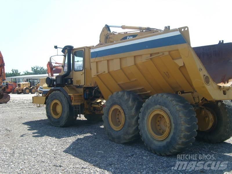 Komatsu HA270-3 Dumper - Knickgelenk