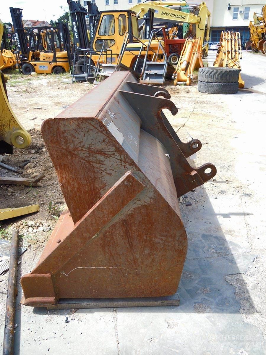  KORPA / BUCKET 2400mm 1m3 Sonstige Flurförderzeuge