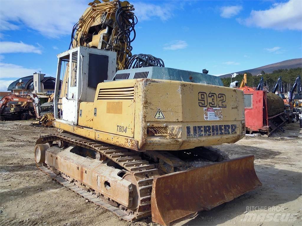 Liebherr R932 T Raupenbagger
