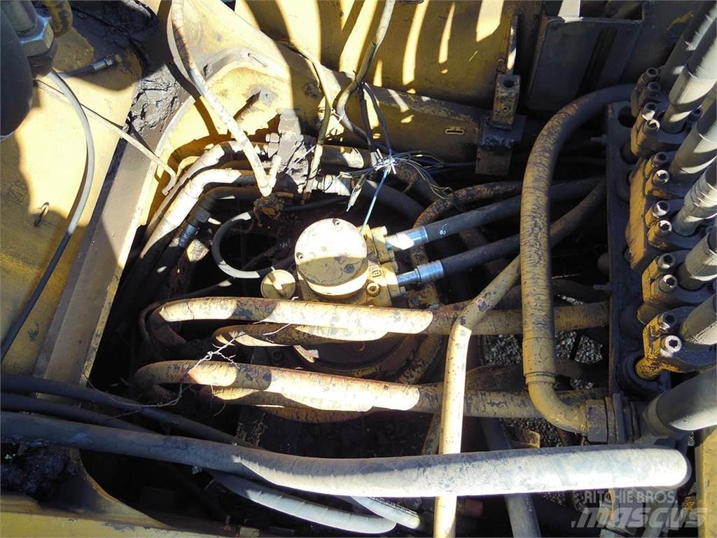 Liebherr R932HDSL Raupenbagger