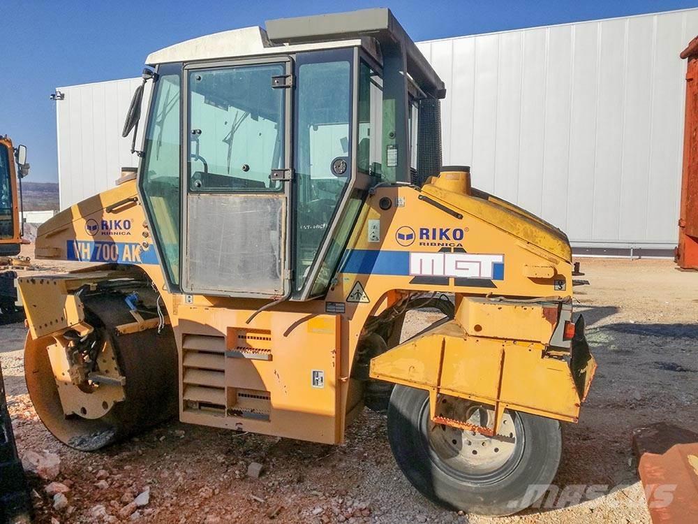 Stavostroj STA VH 700 AK Tandemwalzen