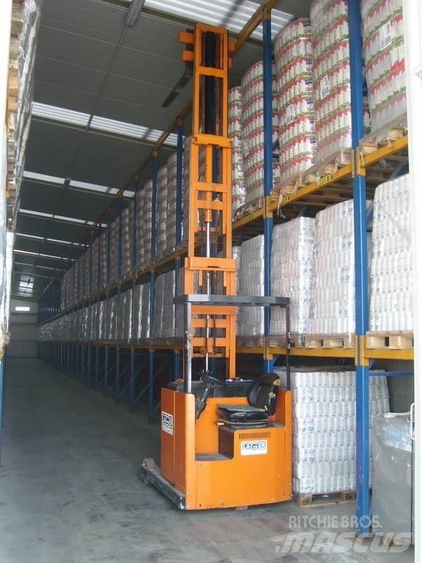 Still WAGNER EFSM 125R Niedergabelstapler