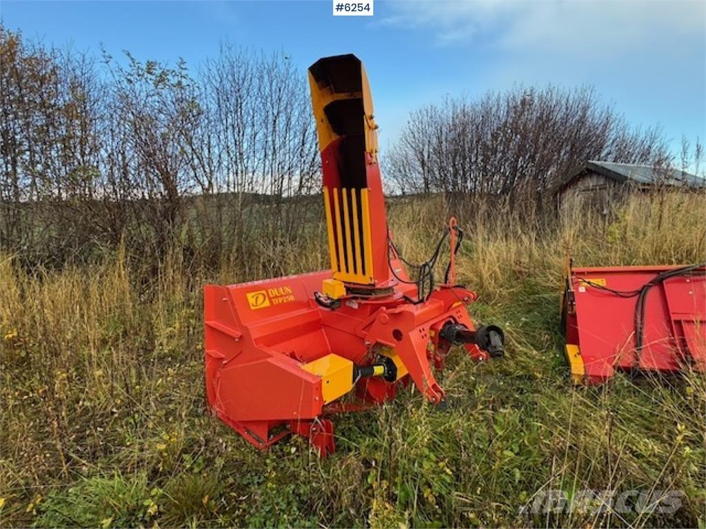 Duun TFP250 Schneeschilde und -pflüge