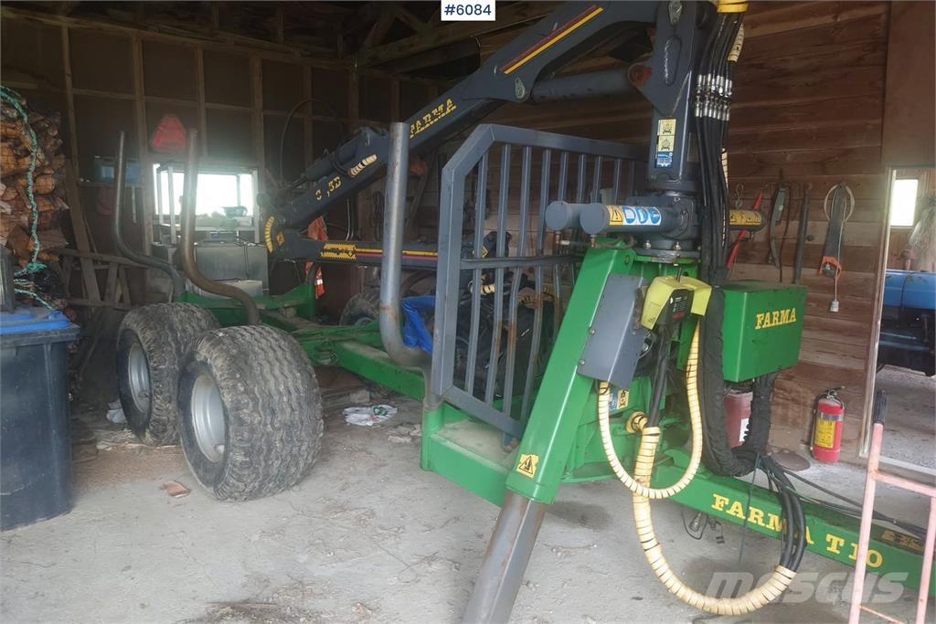 Farma T10 Holzanhänger