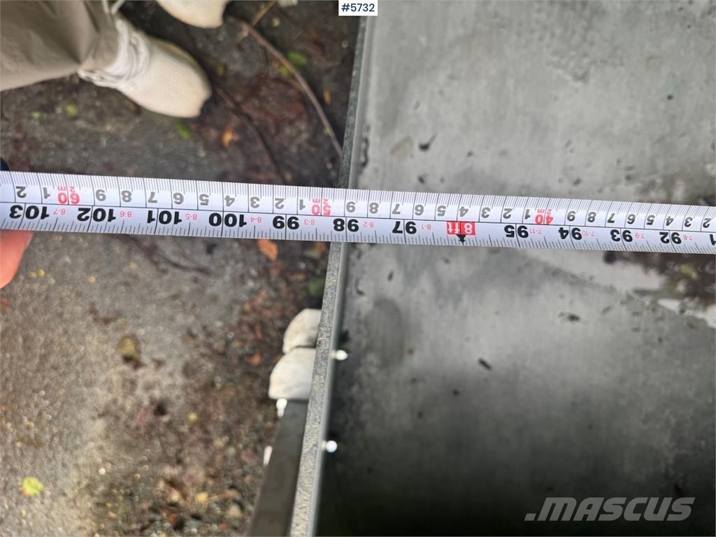 Holms SB24A Schneeschilde und -pflüge
