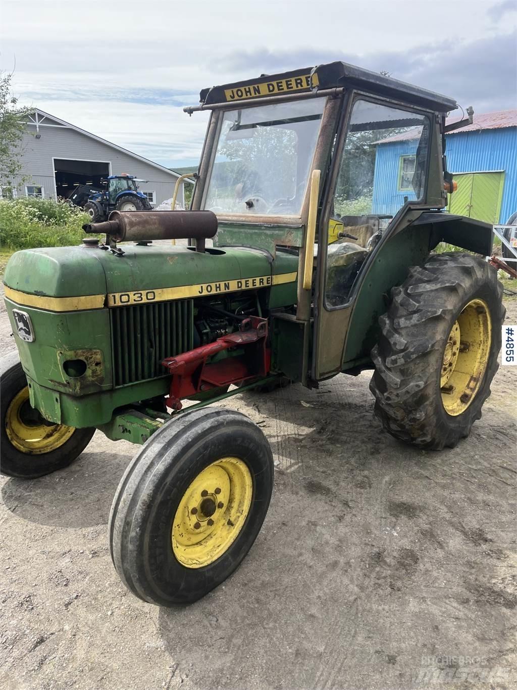 John Deere 1030 Traktoren