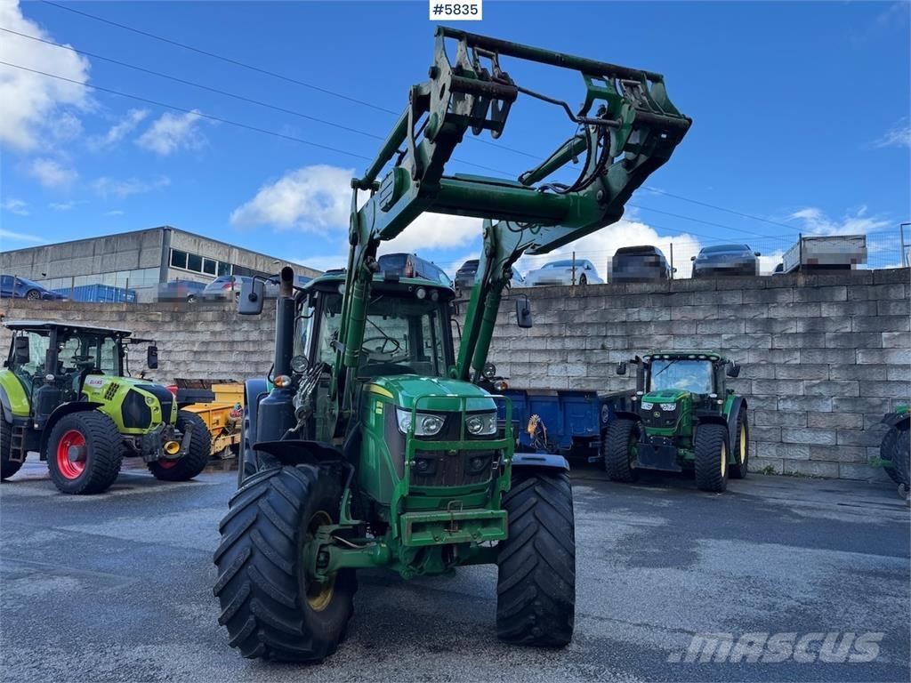 John Deere 6130M Traktoren