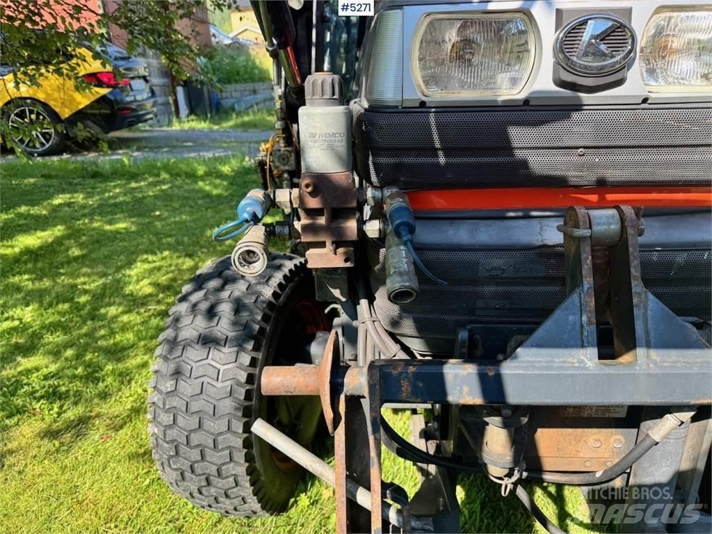 Kubota STA-35 Traktoren