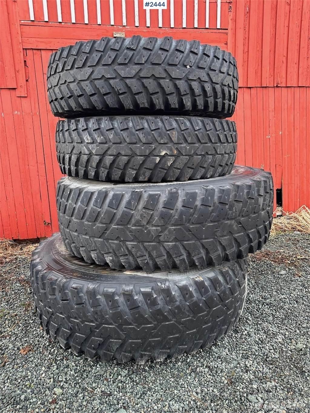 Nokian TRI2 Sonstige Landmaschinen