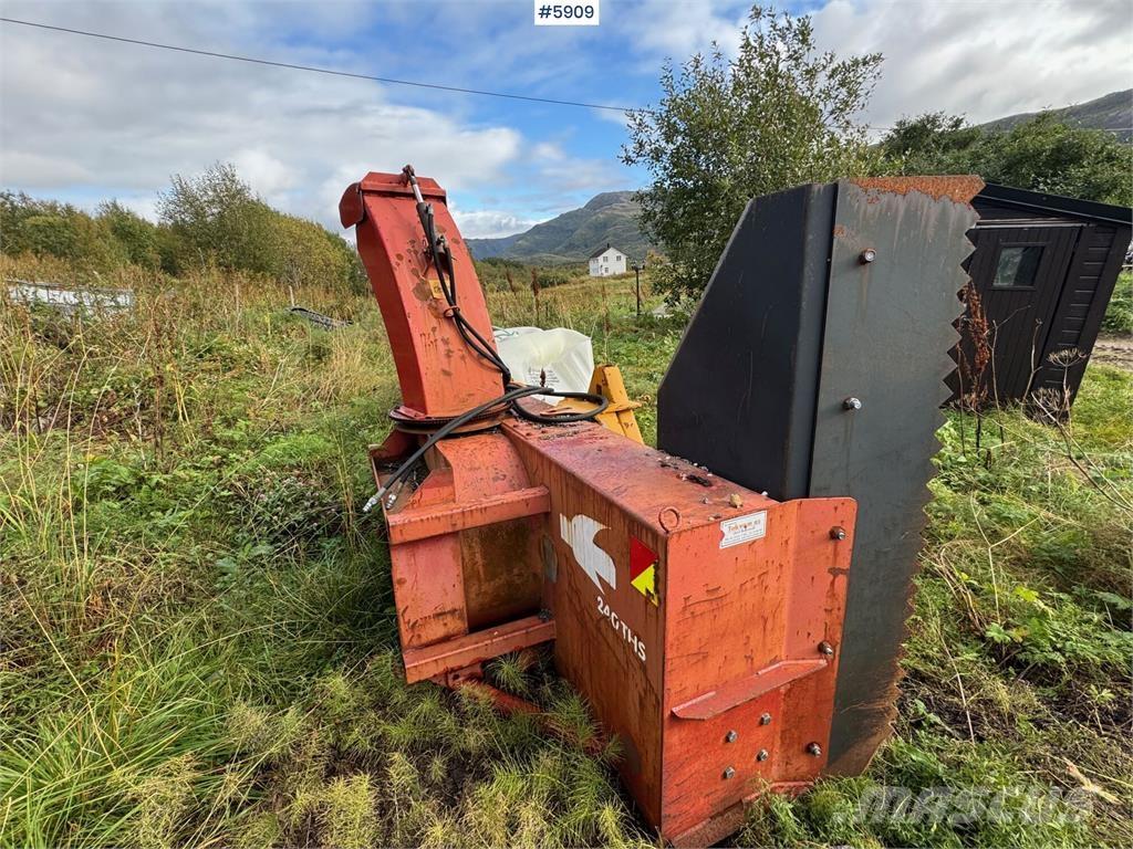 Tokvam 24GTHS Schneeschilde und -pflüge