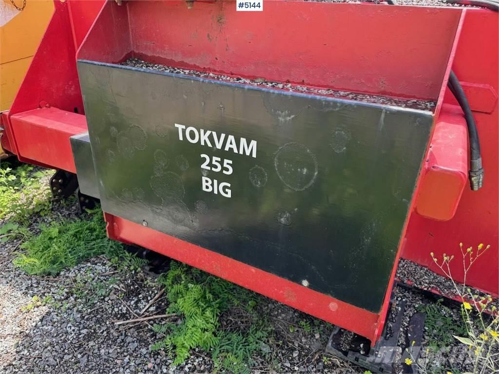 Tokvam 255 Schneeschilde und -pflüge
