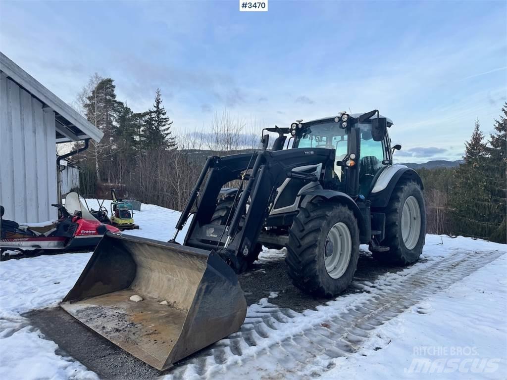 Valtra N134 Traktoren