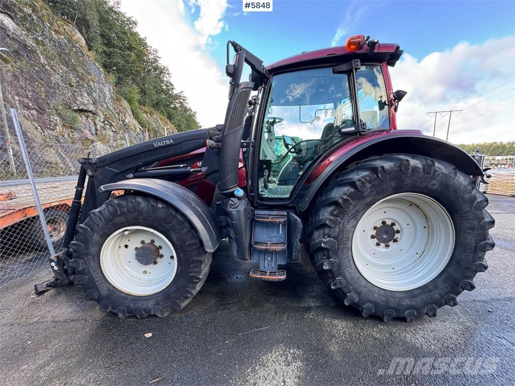 Valtra N174 Traktoren